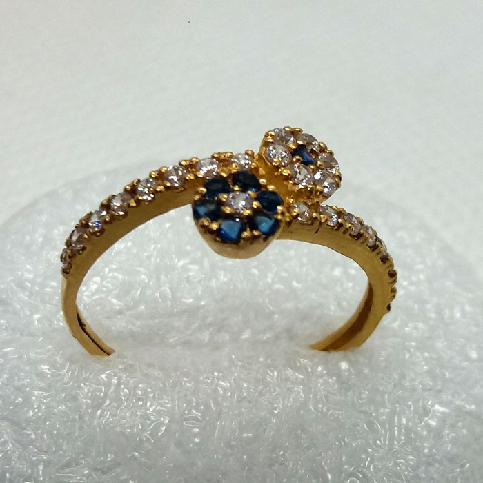Ladies Blue Engagement Gold Rings (2)